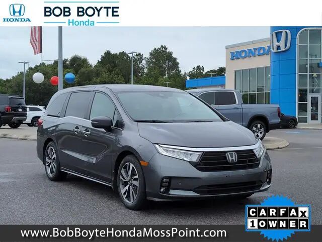 2023 Honda Odyssey Touring — photo 1 of 26