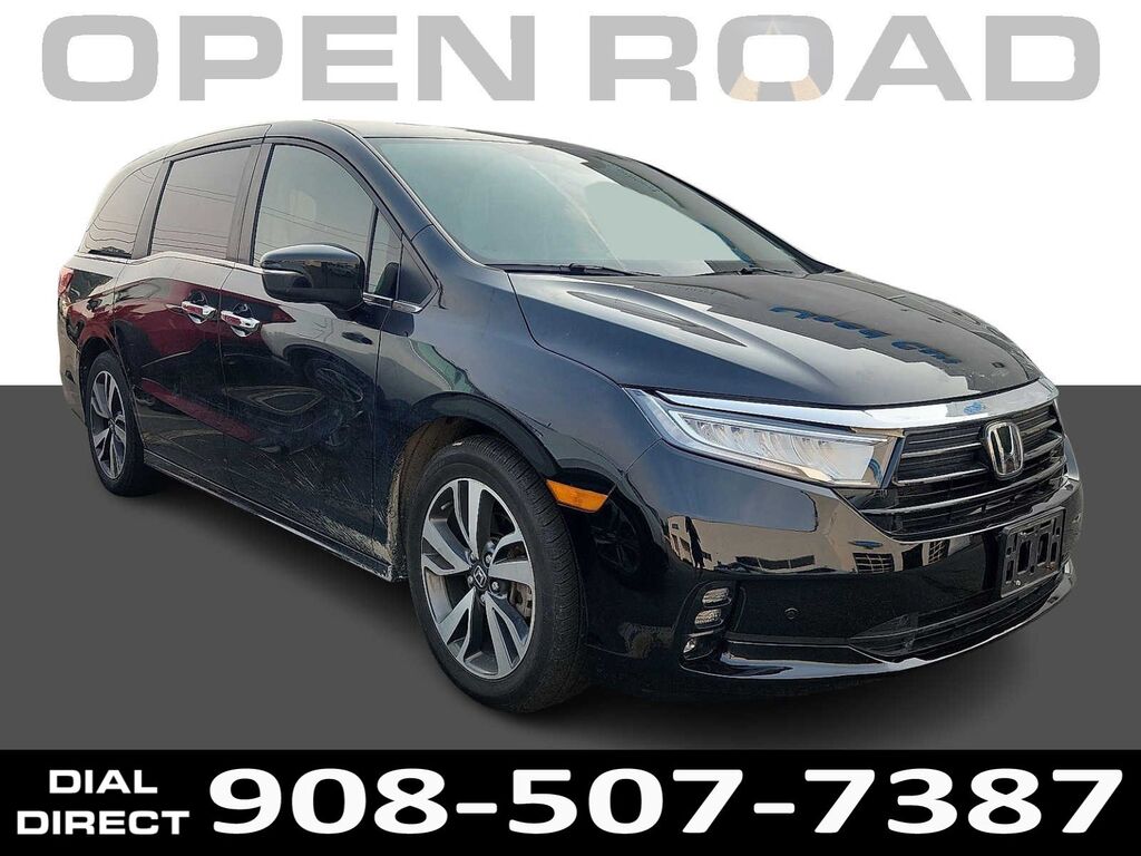 2023 Honda Odyssey TOURING — photo 1 of 4