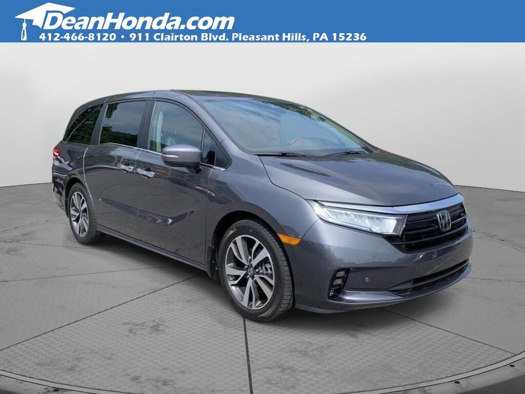 2024 Honda Odyssey Touring — photo 1 of 13