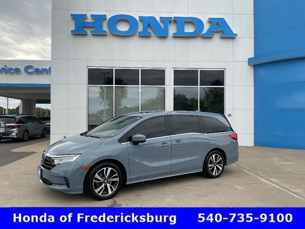 2024 Honda Odyssey TOURING — photo 1 of 7