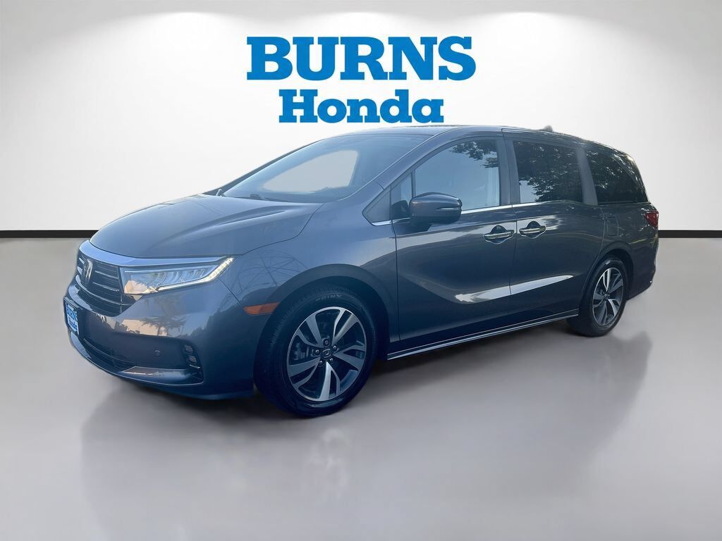 2024 Honda Odyssey TOURING — photo 1 of 7