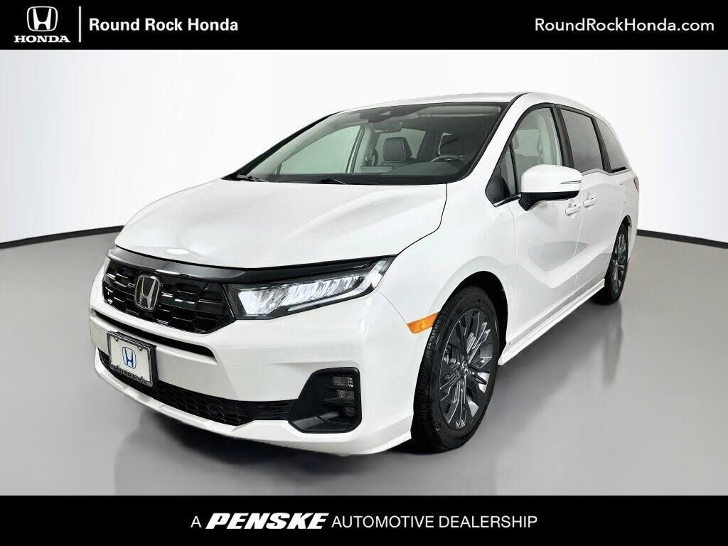 2026 Honda Odyssey Touring — photo 1 of 1