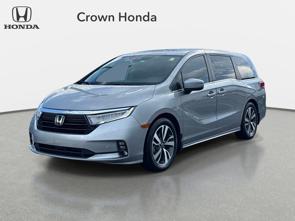 2023 Honda Odyssey Touring — photo 1 of 1