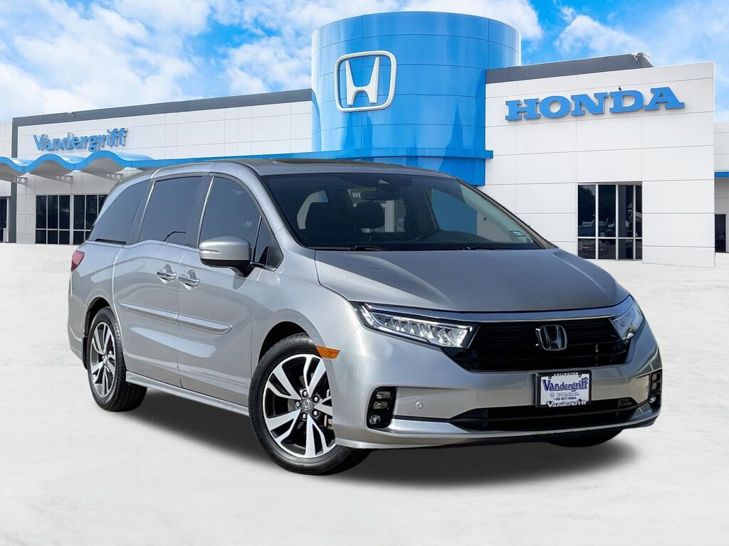 2023 Honda Odyssey TOURING — photo 1 of 7