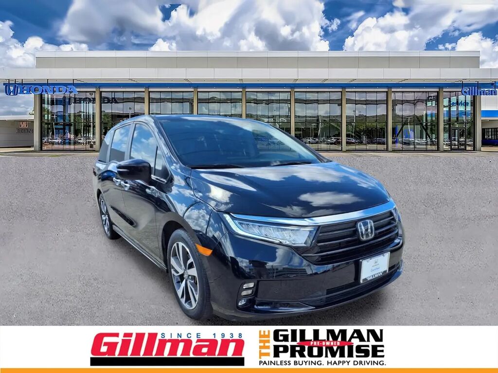 2024 Honda Odyssey Touring — photo 1 of 13