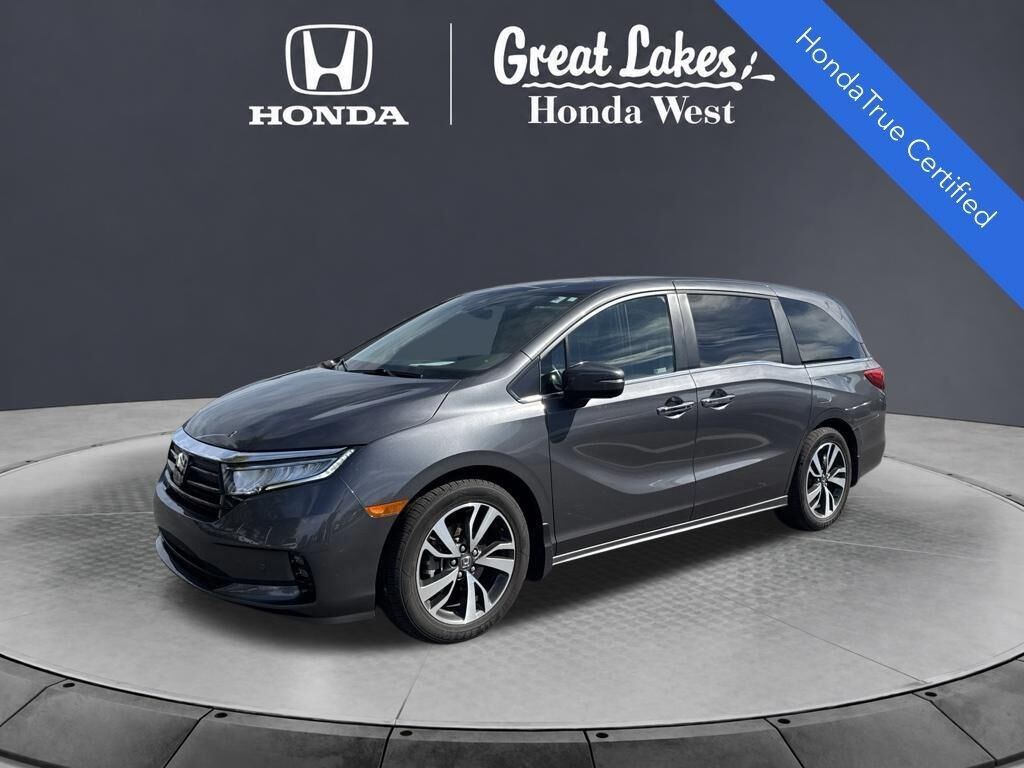 2024 Honda Odyssey Touring — photo 1 of 13
