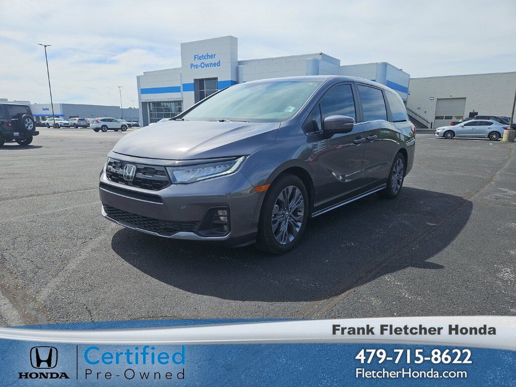 2025 Honda Odyssey TOURING — photo 1 of 7