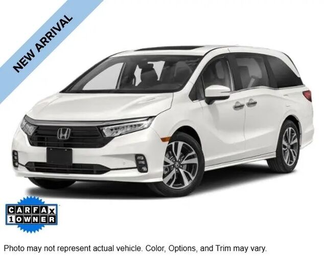 2023 Honda Odyssey Touring — photo 1 of 17