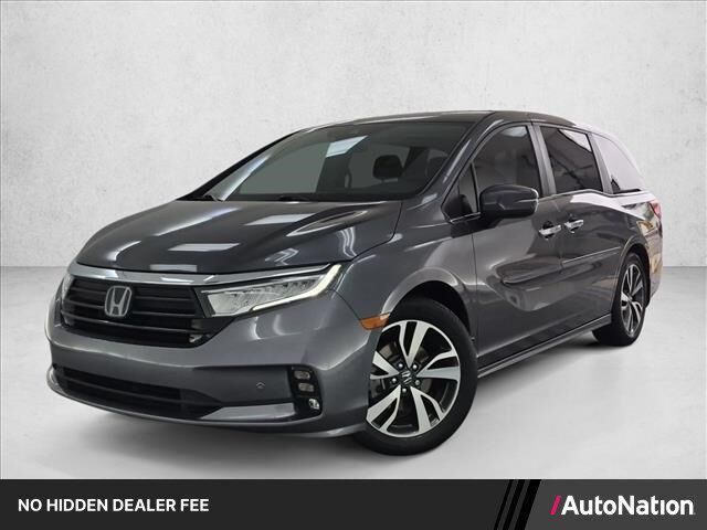 2023 Honda Odyssey Touring — photo 1 of 17