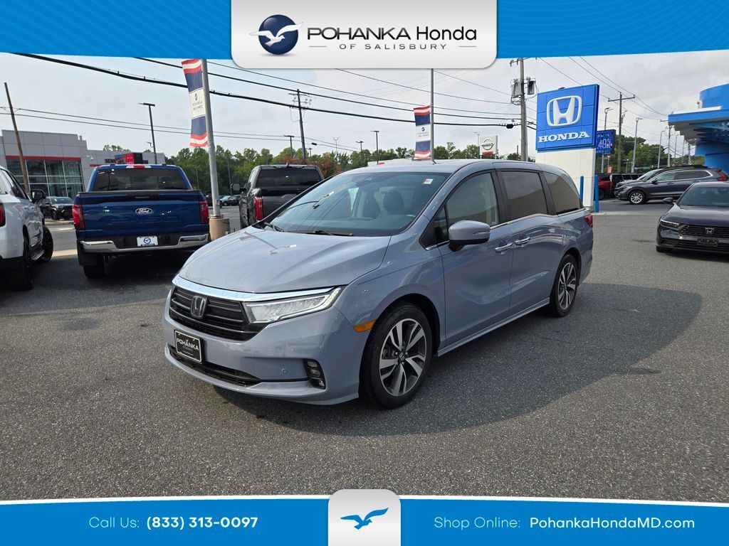 2024 Honda Odyssey Touring — photo 1 of 20