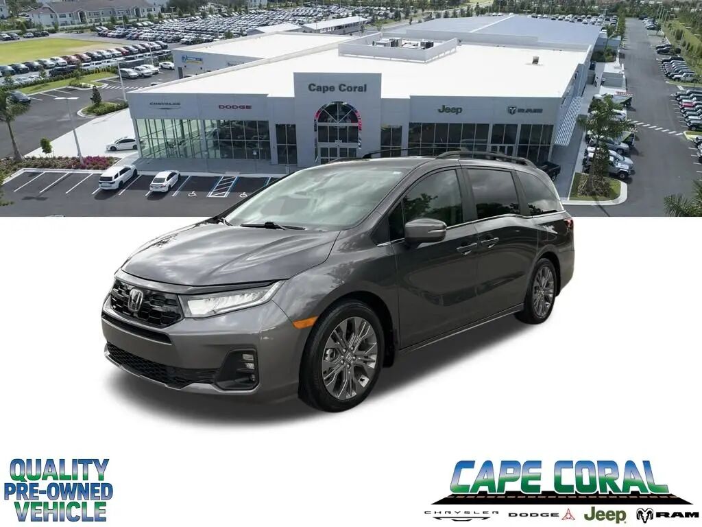 2025 Honda Odyssey Touring — photo 1 of 13