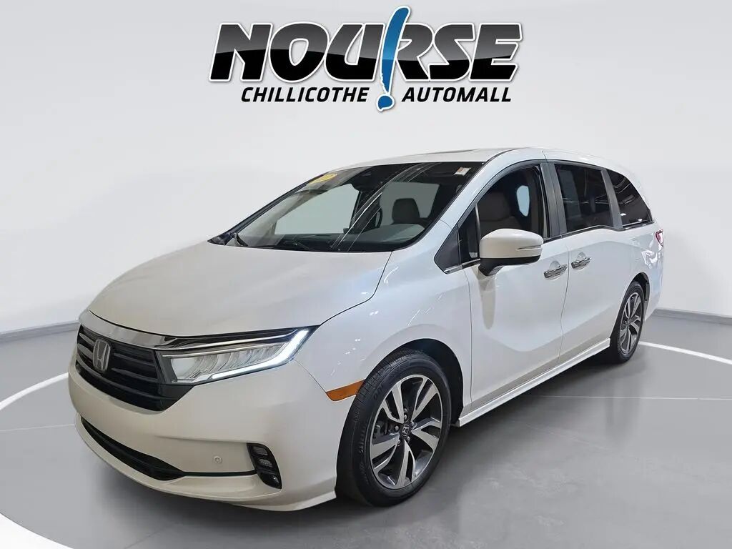 2022 Honda Odyssey Touring — photo 1 of 13
