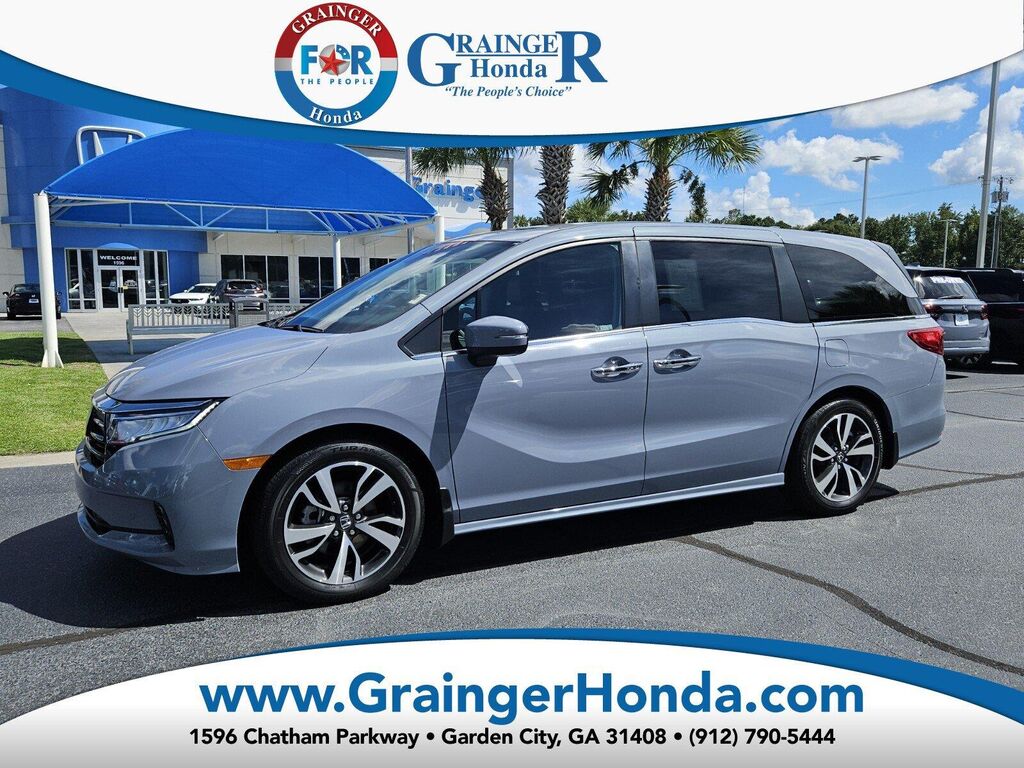 2024 Honda Odyssey Touring — photo 1 of 1