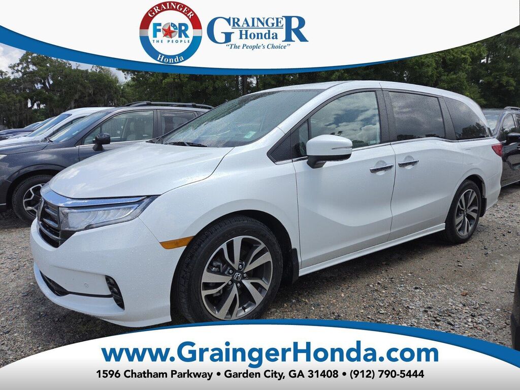 2023 Honda Odyssey Touring — photo 1 of 10