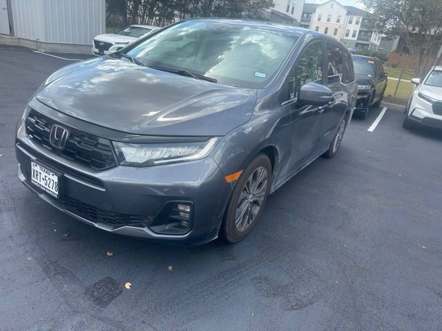 2026 Honda Odyssey Touring — photo 1 of 7
