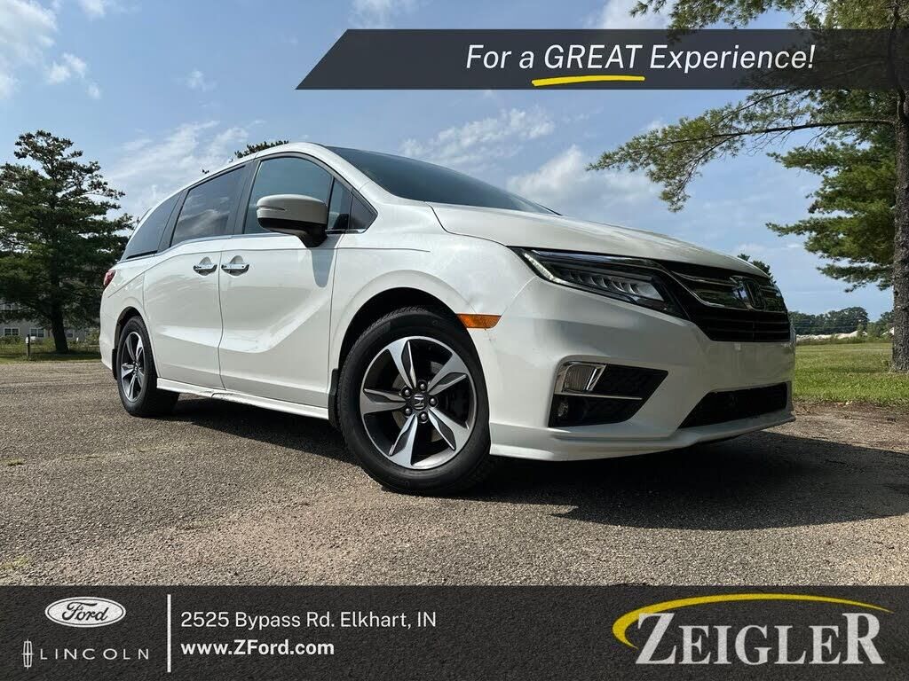 2020 Honda Odyssey Touring — photo 1 of 1