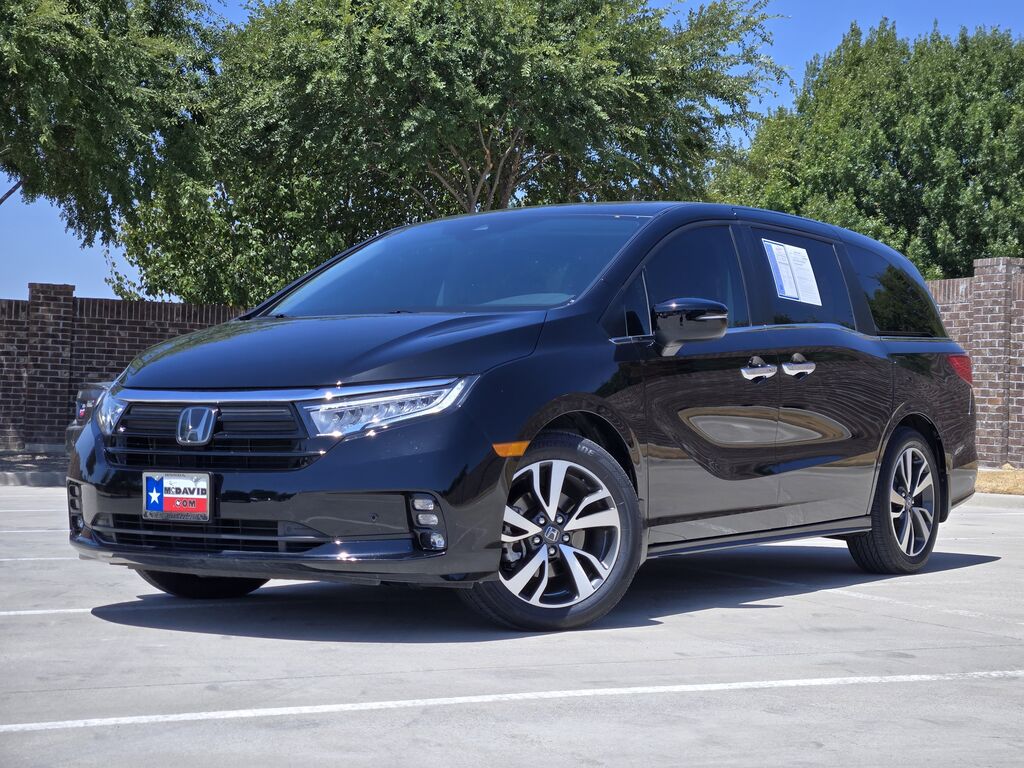 2023 Honda Odyssey TOURING — photo 1 of 7