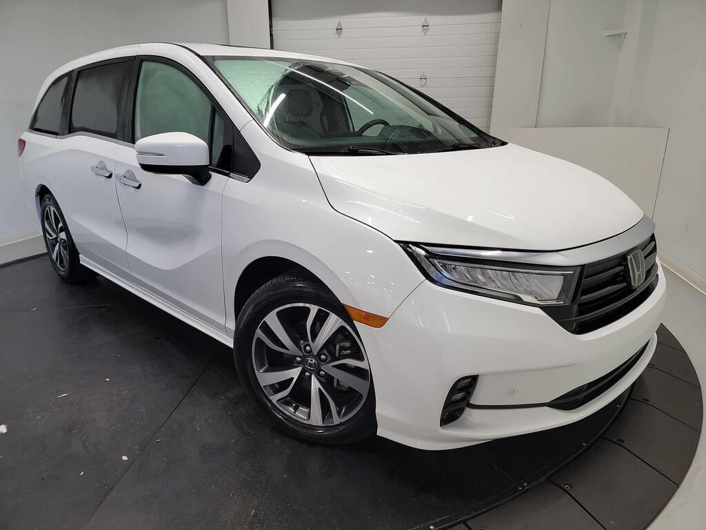 2024 Honda Odyssey TOURING — photo 1 of 7