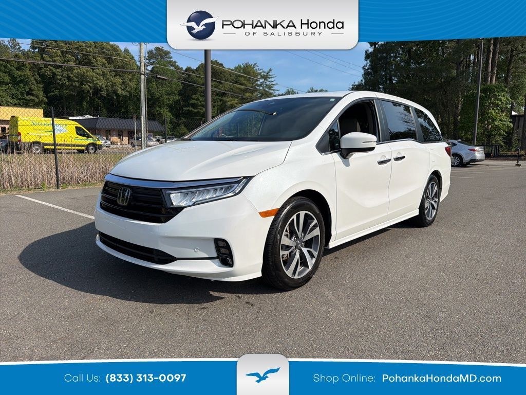2022 Honda Odyssey Touring — photo 1 of 13