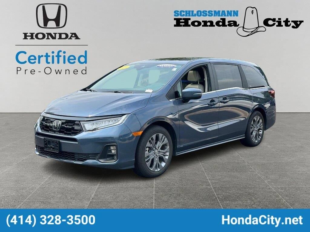 2025 Honda Odyssey Touring — photo 1 of 2