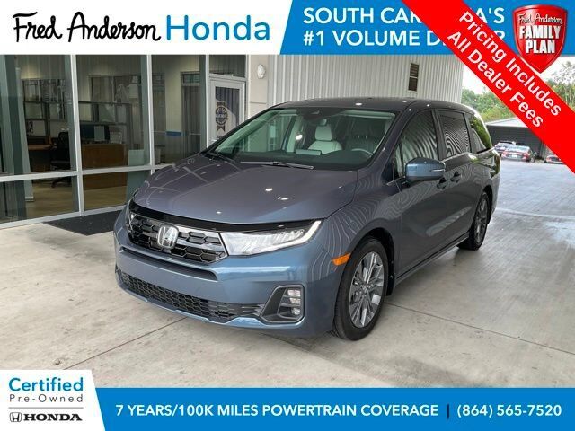 2026 Honda Odyssey Touring — photo 1 of 7