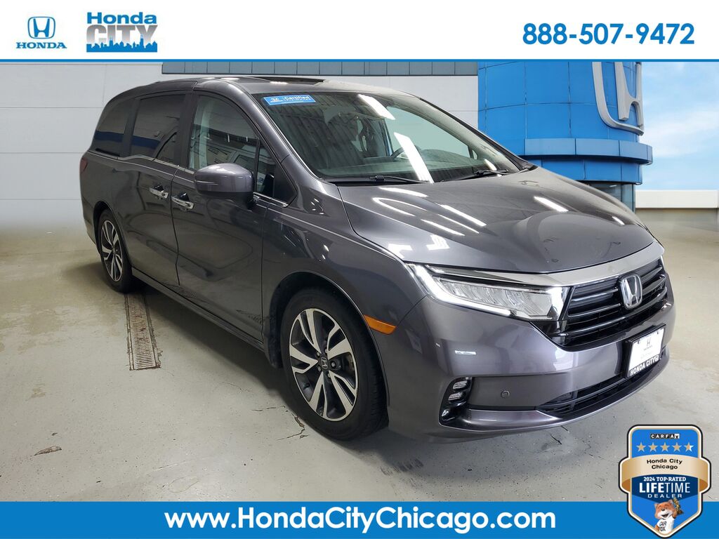 2023 Honda Odyssey Touring — photo 1 of 6