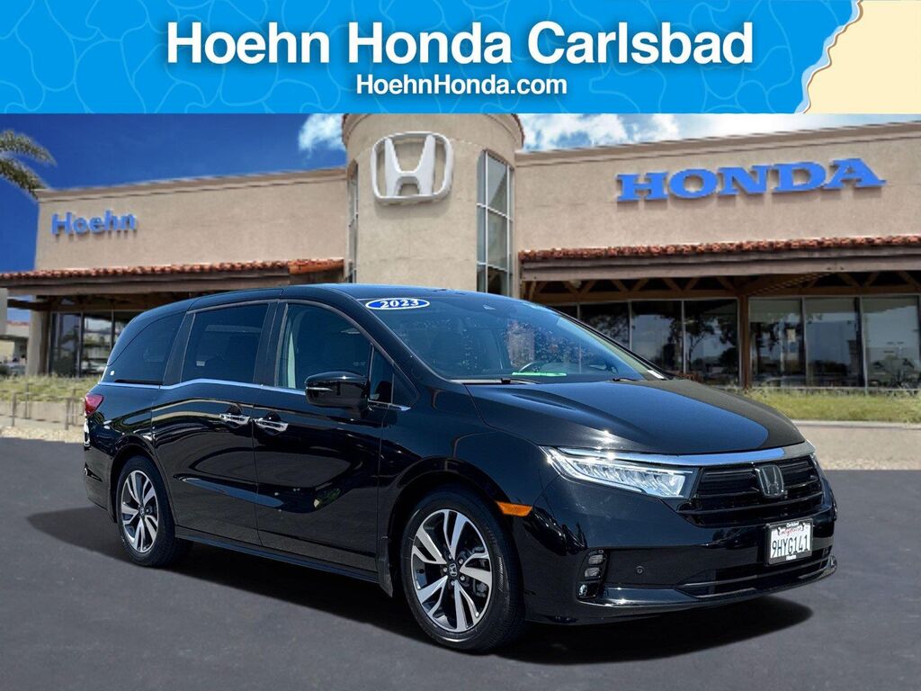 2023 Honda Odyssey Touring — photo 1 of 12