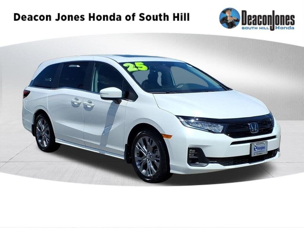 2025 Honda Odyssey Touring — photo 1 of 1