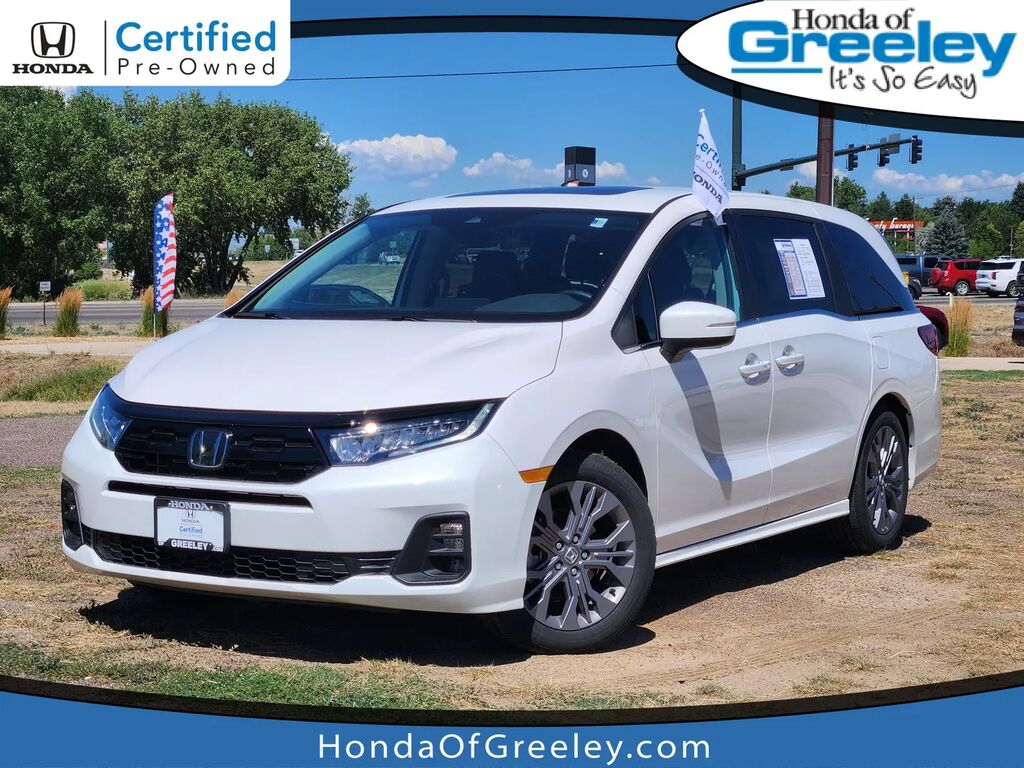 2026 Honda Odyssey Touring — photo 1 of 13