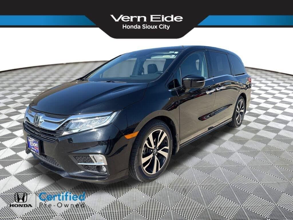 2018 Honda Odyssey Elite — photo 1 of 1