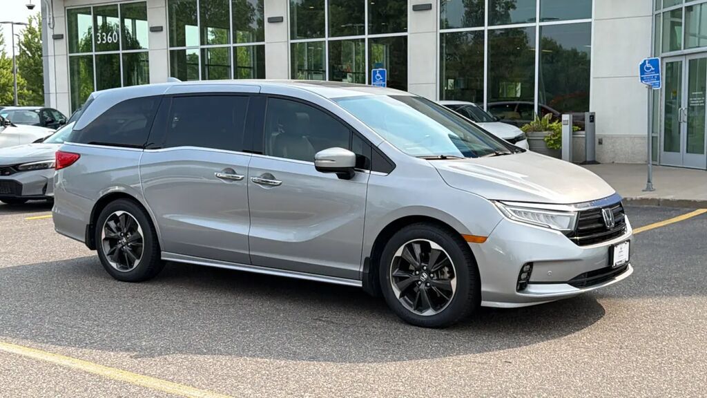 2021 Honda Odyssey Elite — photo 1 of 13