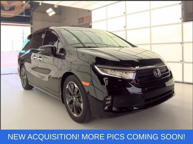 2023 Honda Odyssey Elite — photo 1 of 6