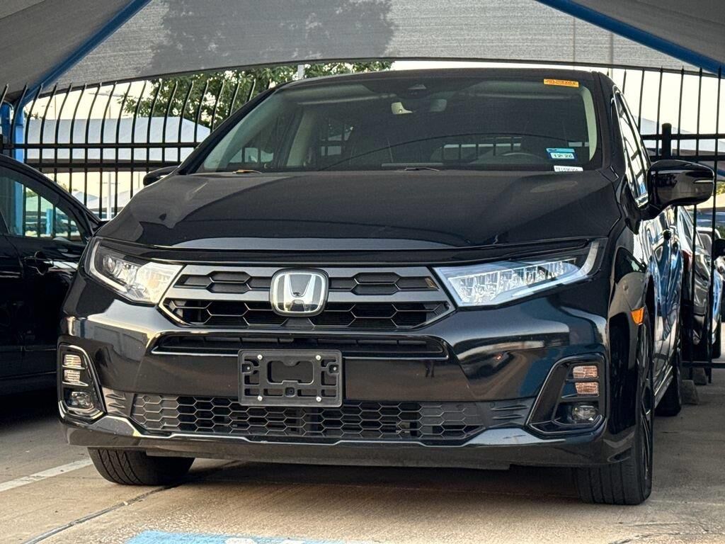 2025 Honda Odyssey Elite — photo 1 of 22