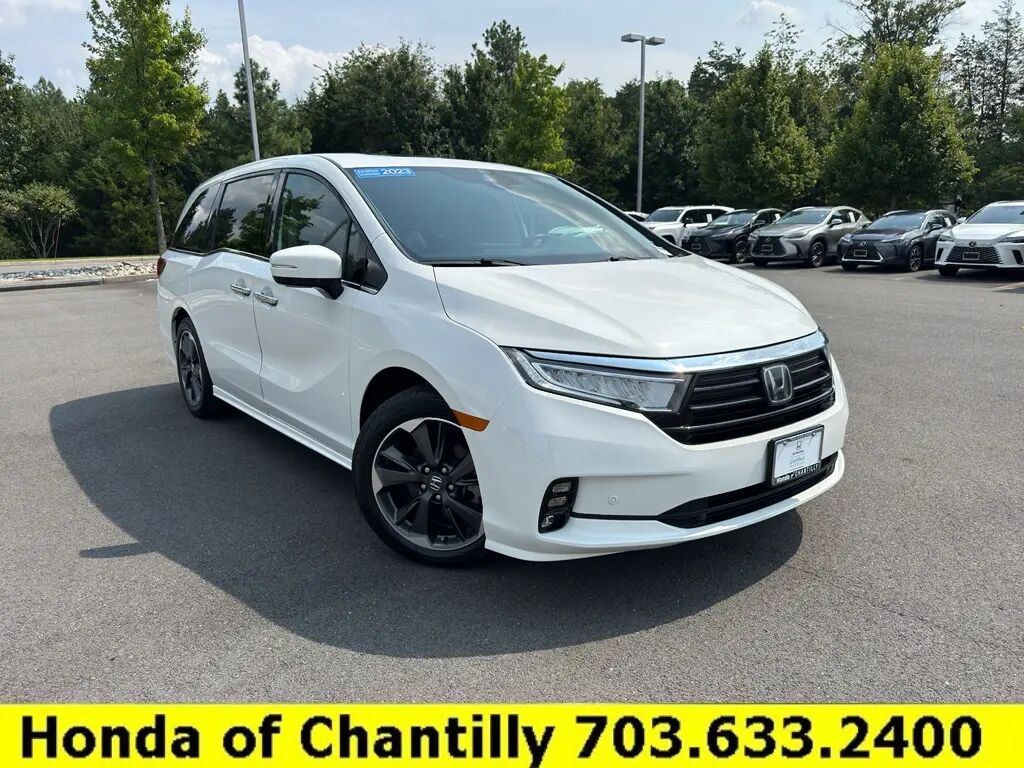2023 Honda Odyssey Elite — photo 1 of 26