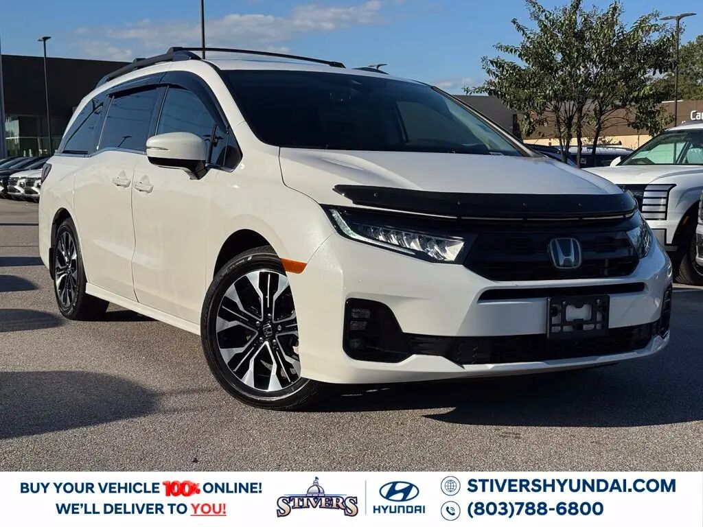 2025 Honda Odyssey Elite — photo 1 of 13