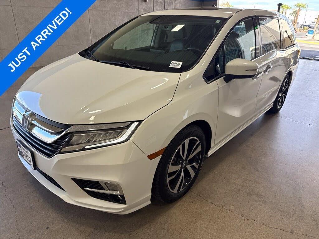 2020 Honda Odyssey Elite — photo 1 of 1