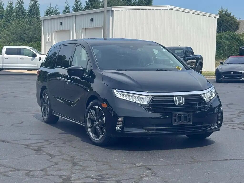 2023 Honda Odyssey Elite — photo 1 of 13