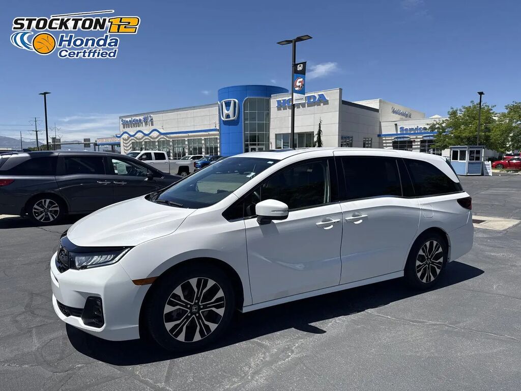 2025 Honda Odyssey Elite — photo 1 of 13