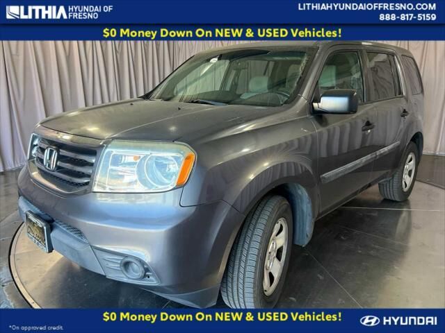 2015 Honda Pilot LX — photo 1 of 13