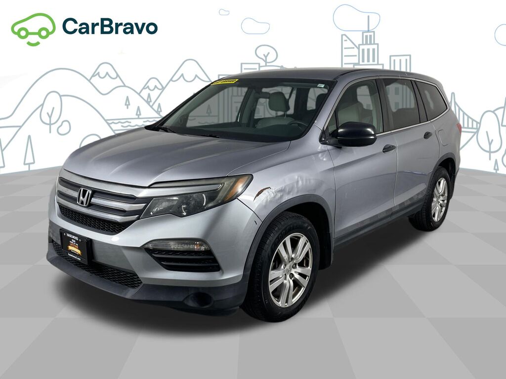 2017 Honda Pilot LX — photo 1 of 6