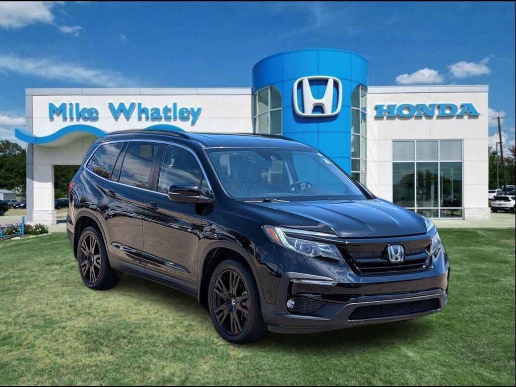 2022 Honda Pilot SE — photo 1 of 13