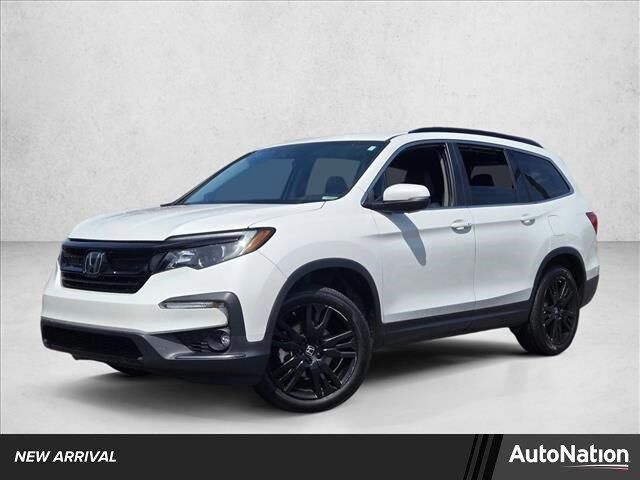 2022 Honda Pilot SE — photo 1 of 7