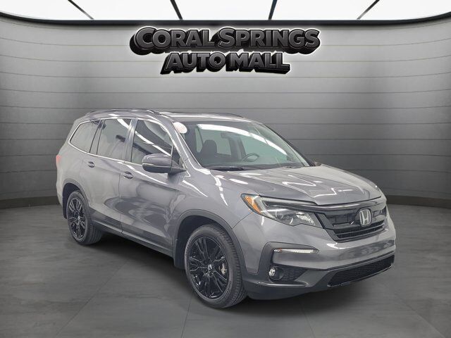 2022 Honda Pilot 2WD SE — photo 1 of 7