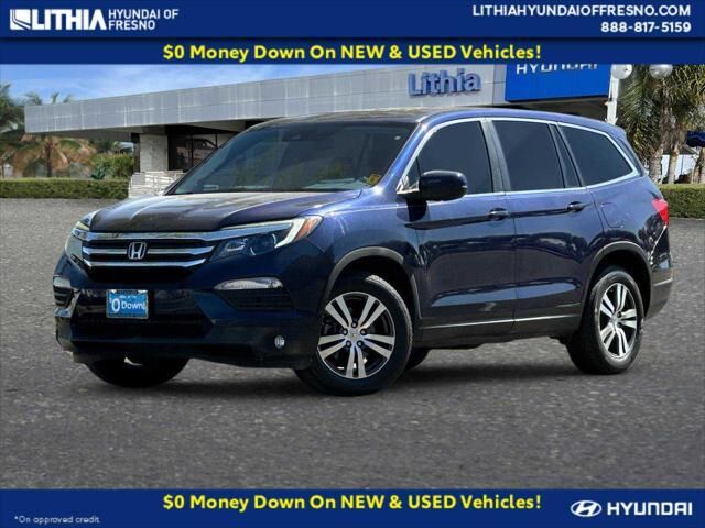 2017 Honda Pilot EX-L w/Honda Sensing — photo 1 of 13