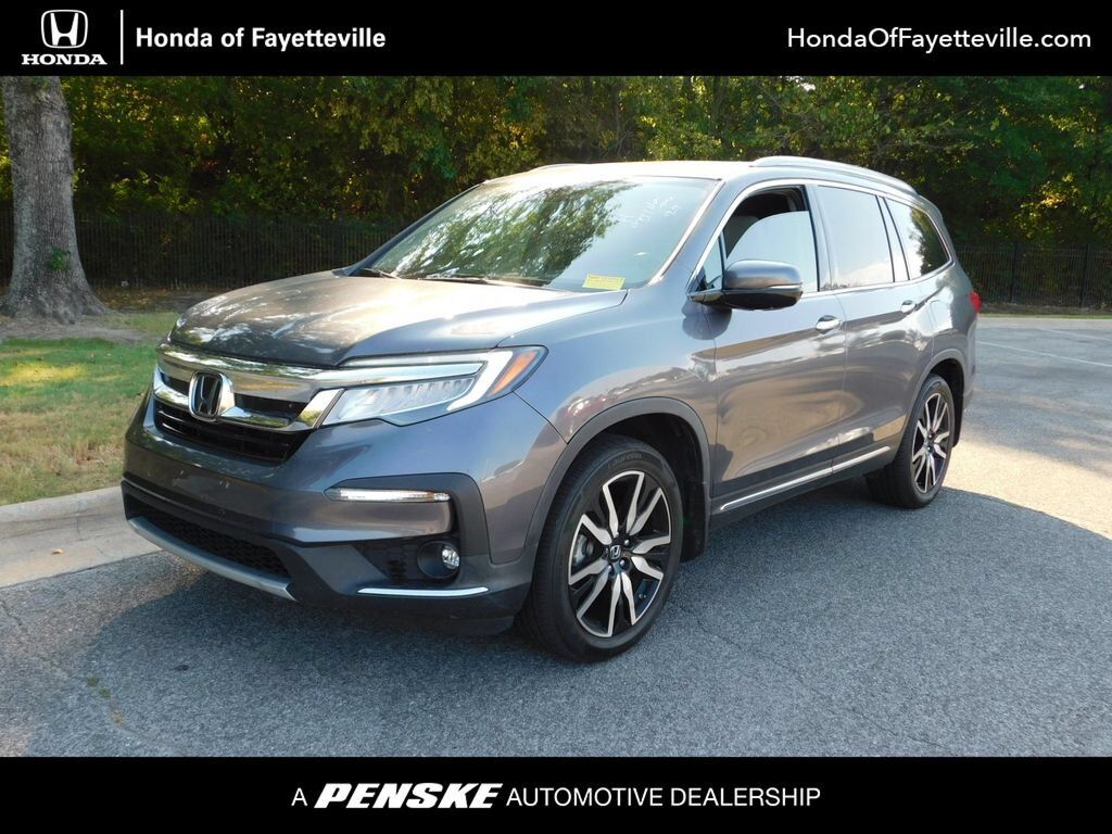 2022 Honda Pilot 2WD TRG 7P — photo 1 of 7