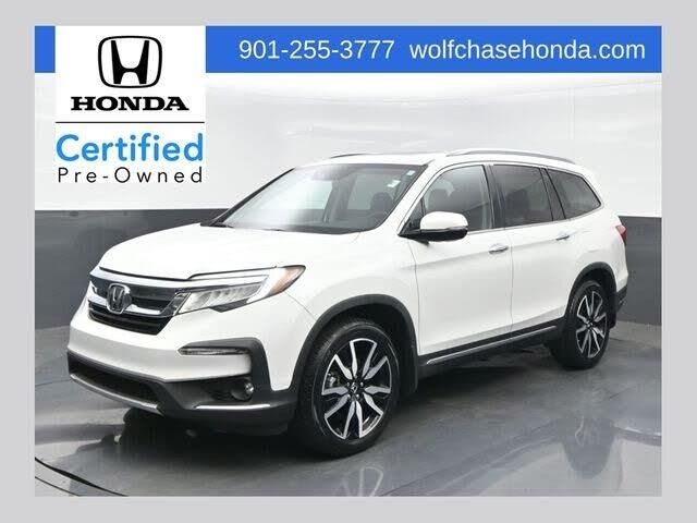 2022 Honda Pilot Touring w/Rear Captain's Chairs — photo 1 of 1
