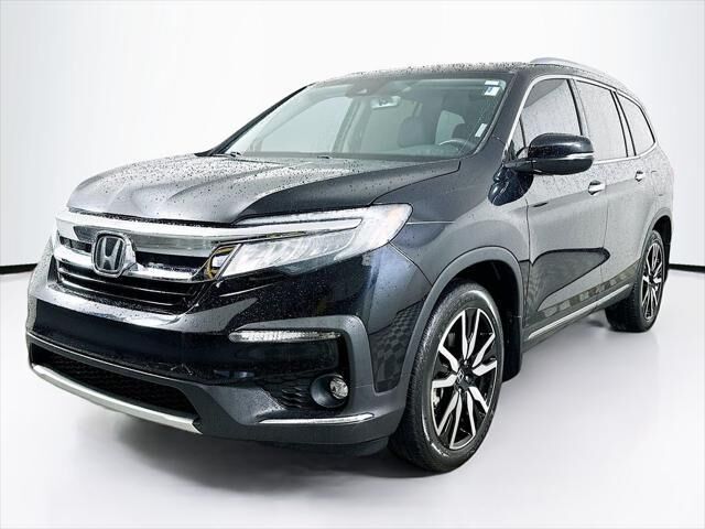 2021 Honda Pilot Touring — photo 1 of 13
