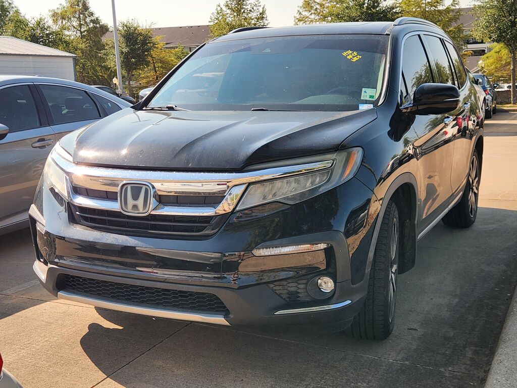 2019 Honda Pilot Touring — photo 1 of 12