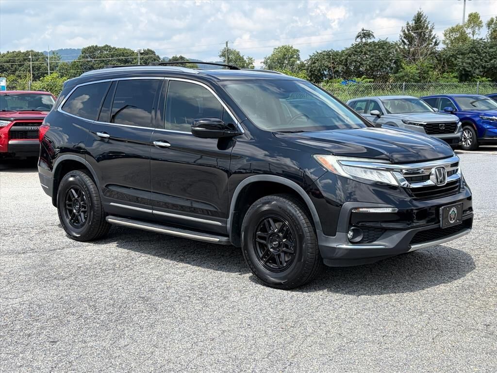 2019 Honda Pilot Elite — photo 1 of 25