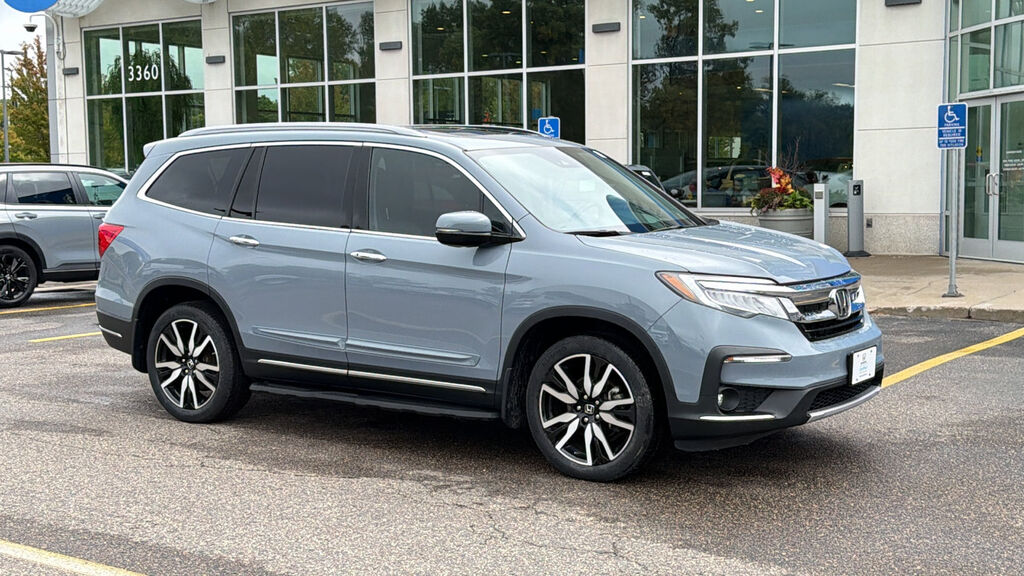 2022 Honda Pilot AWD ELITE — photo 1 of 7